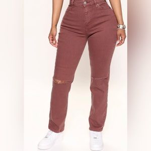 knee slit jeans